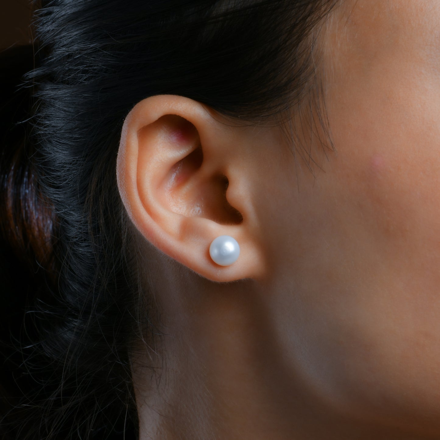 Freshwater Pearl Studs (8 mm)