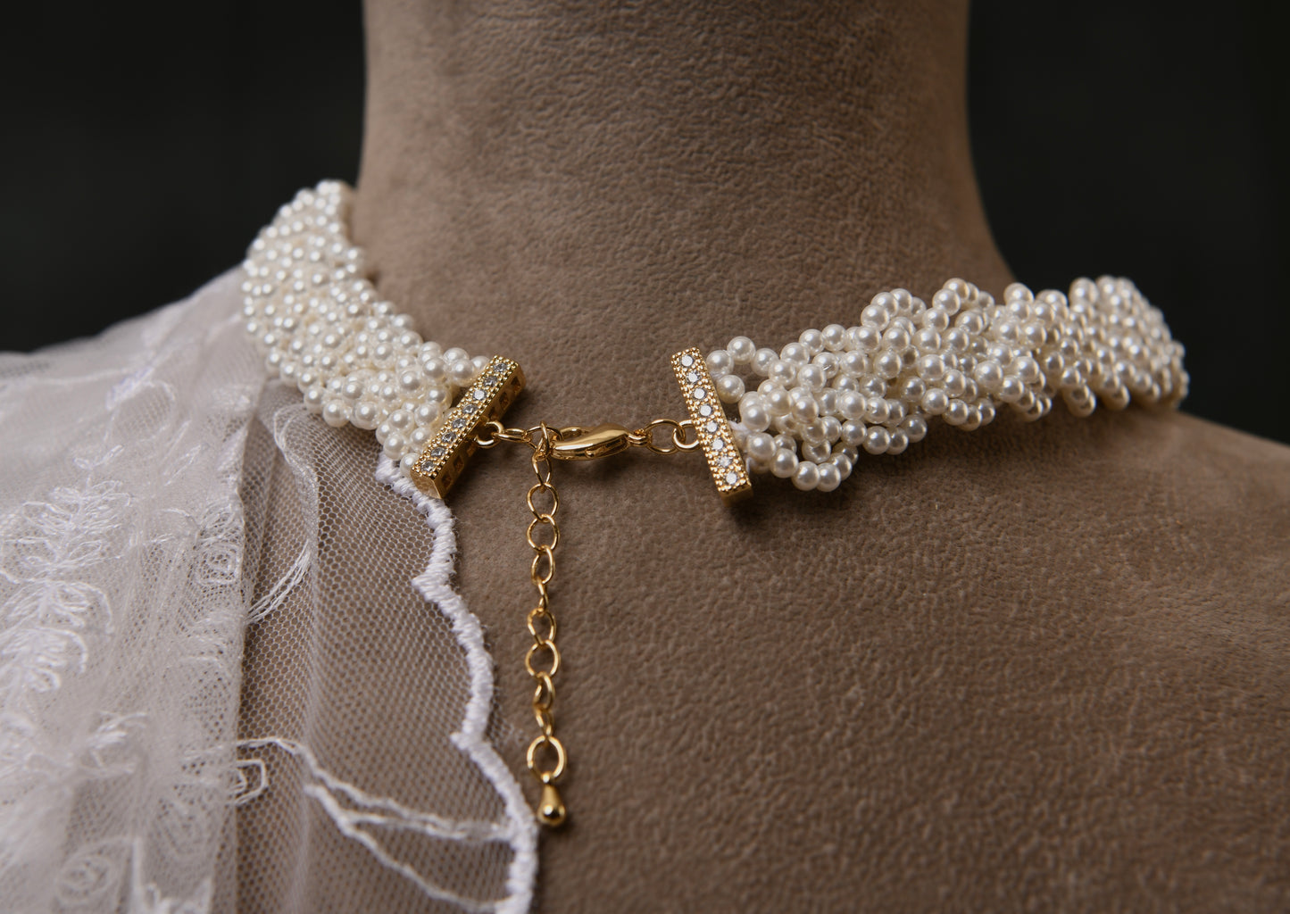 Braided Pearl Necklace (Gold-Plated)