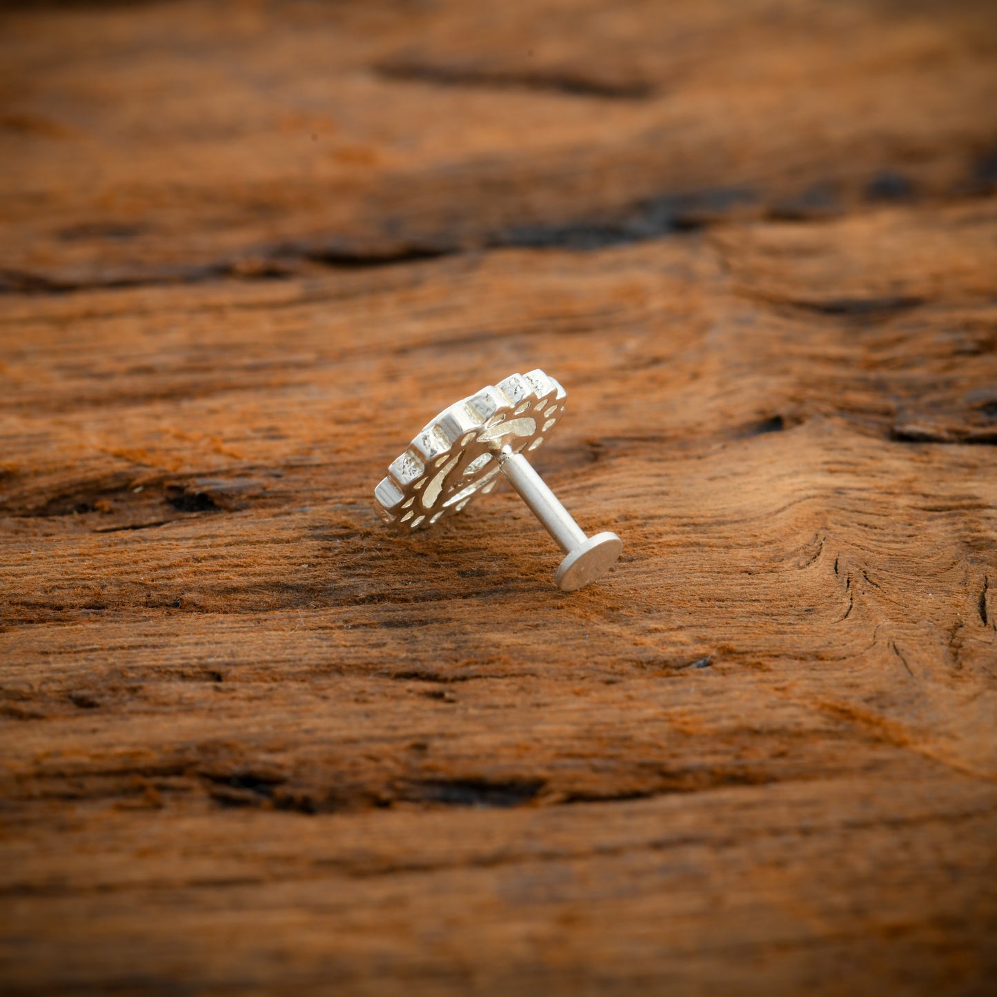 Vishuddhi Chakra Silver Nose Pin