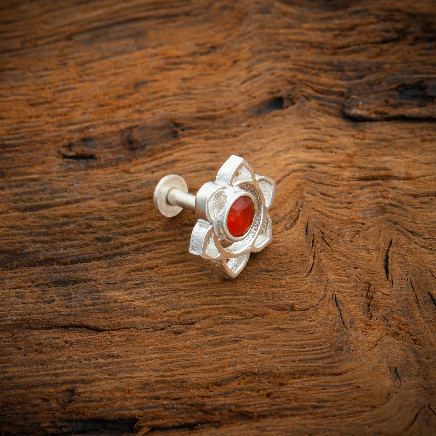 Sacral Chakra Silver Nose Pin With Carnelian