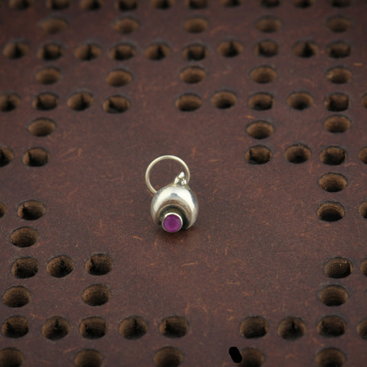 Antique Red Onyx Moon Silver Nose Pin