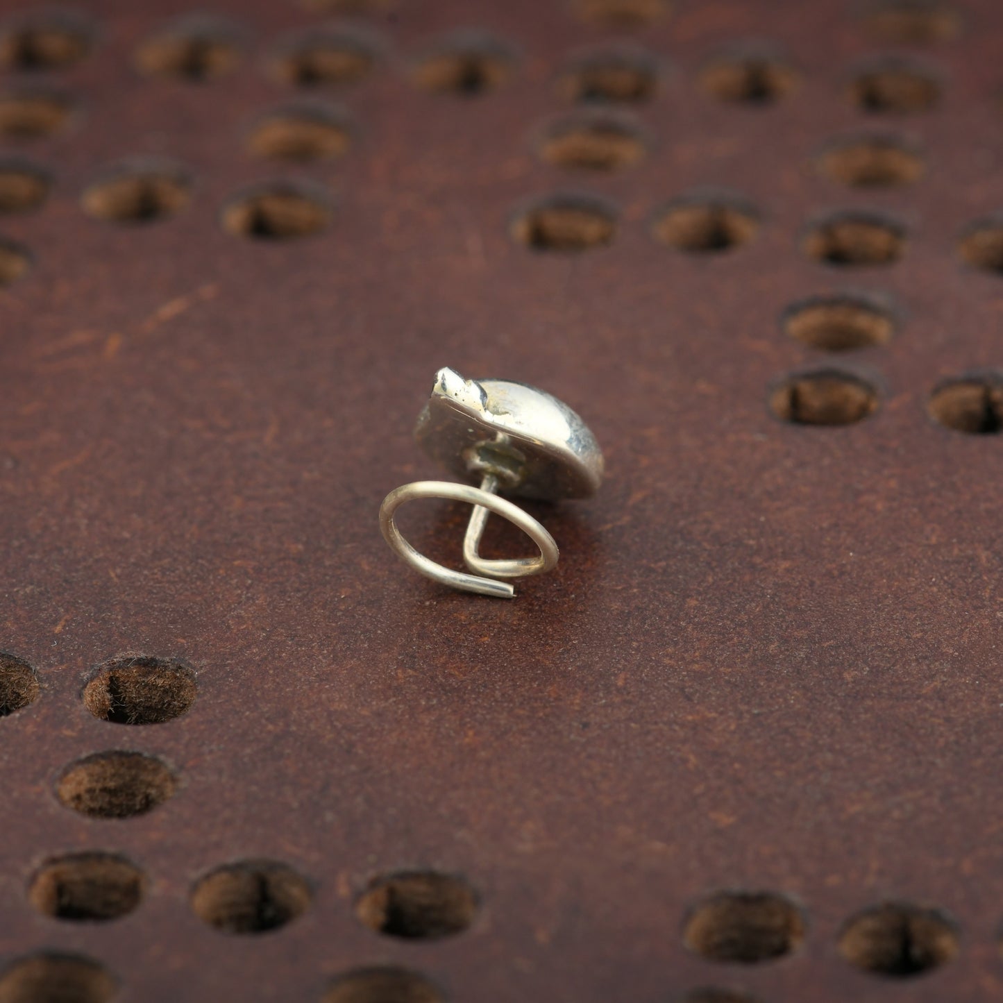 Antique Red Onyx Moon Silver Nose Pin