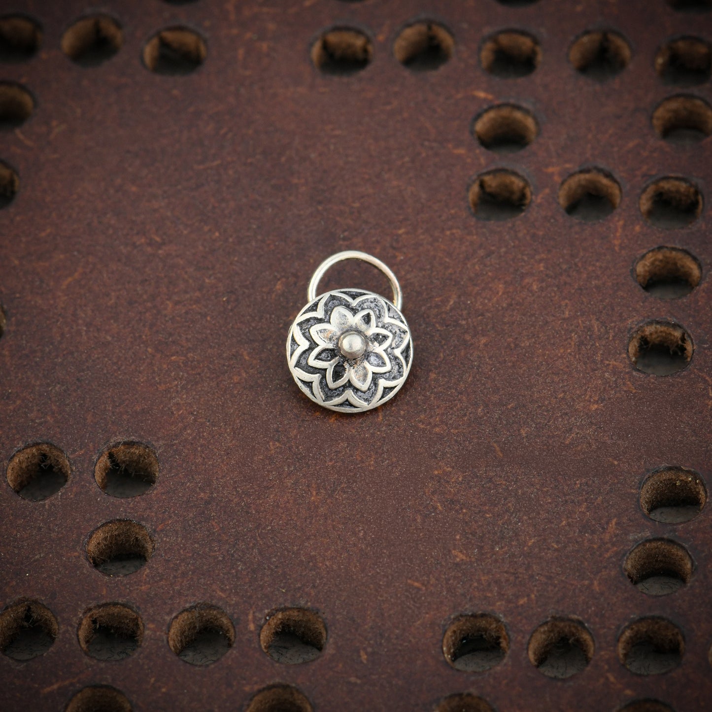 Silver Lattice Nose Pin