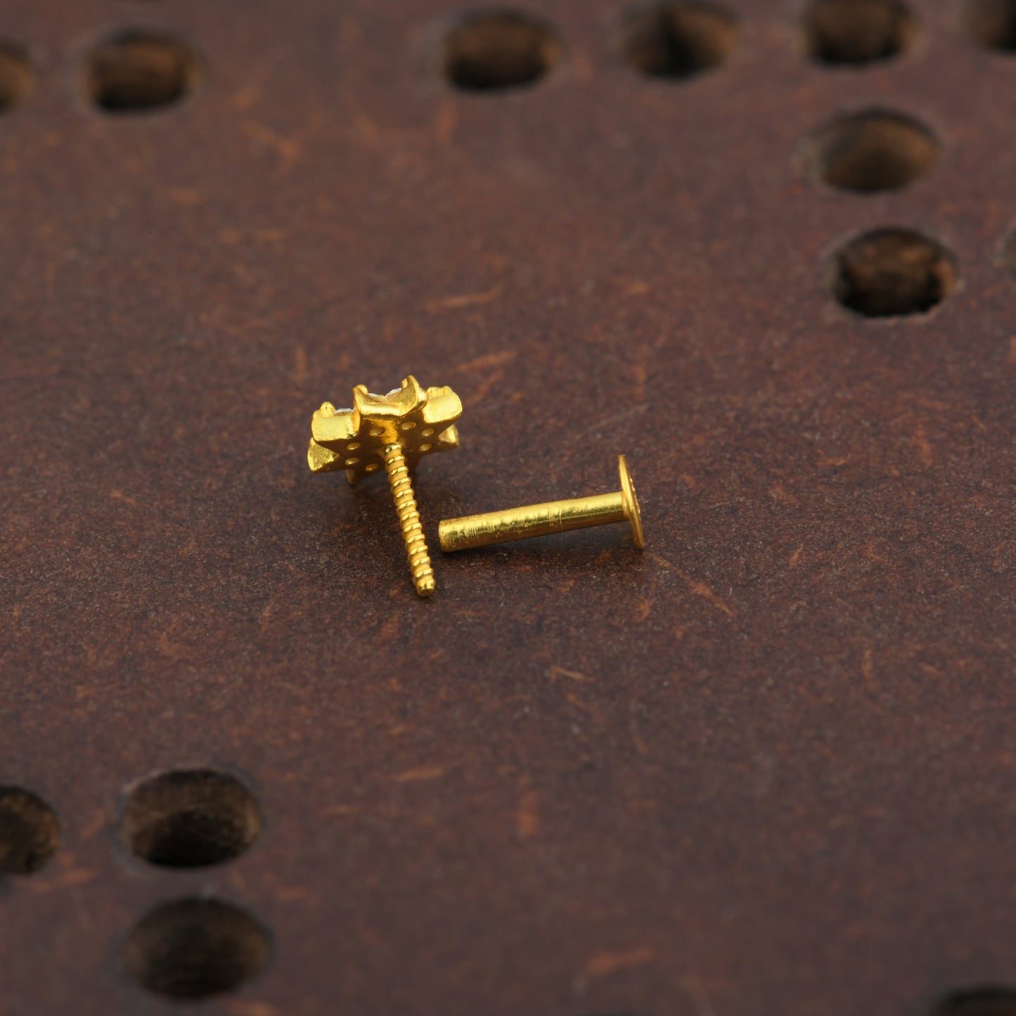 Gold Plated Twinkle Star Clip On Nose Pin