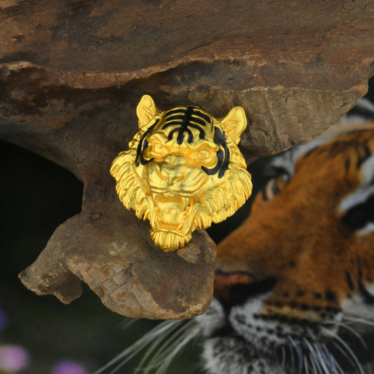 Corbett Romeo Brooch