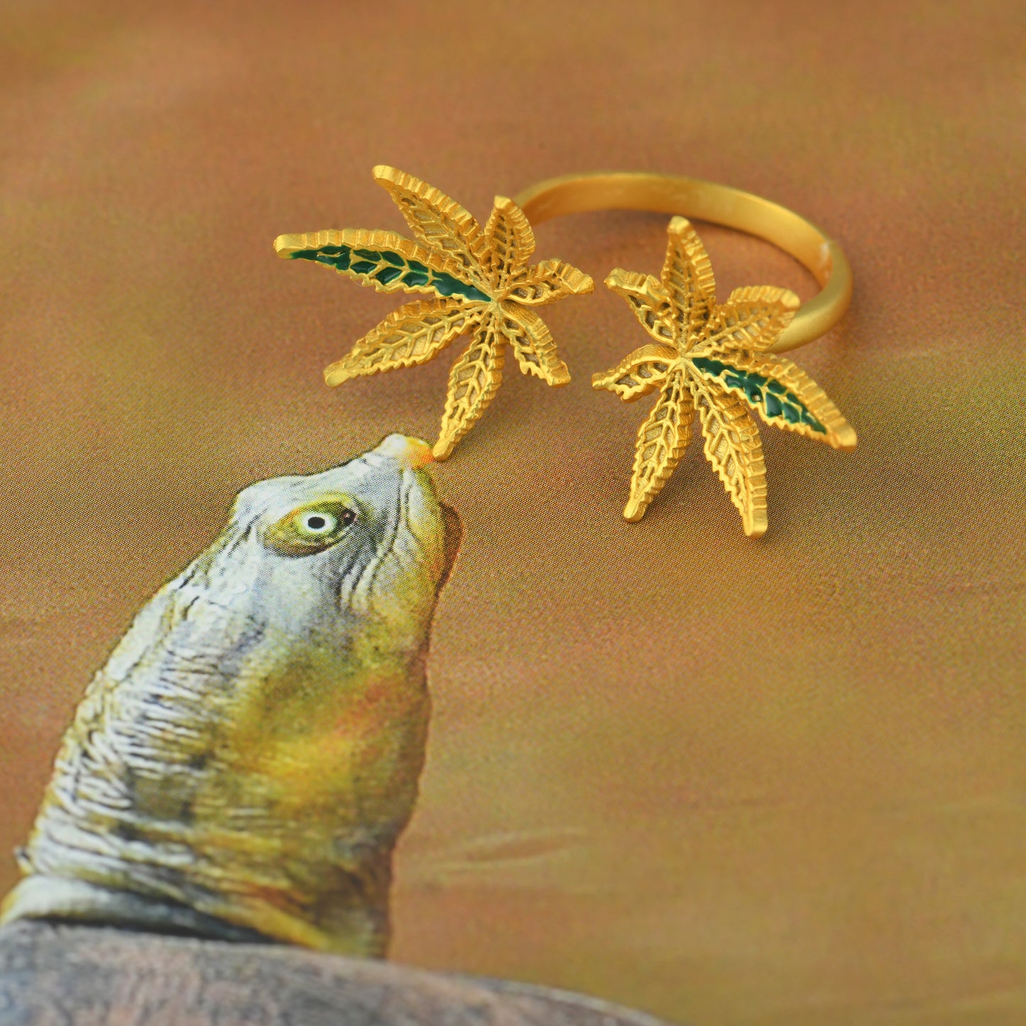 Corbett Canabis Duet Ring