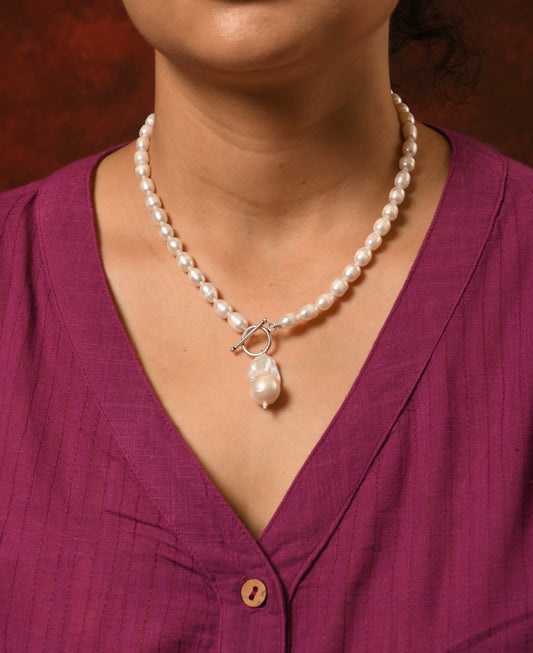 Baroque Pearl Drop Necklace