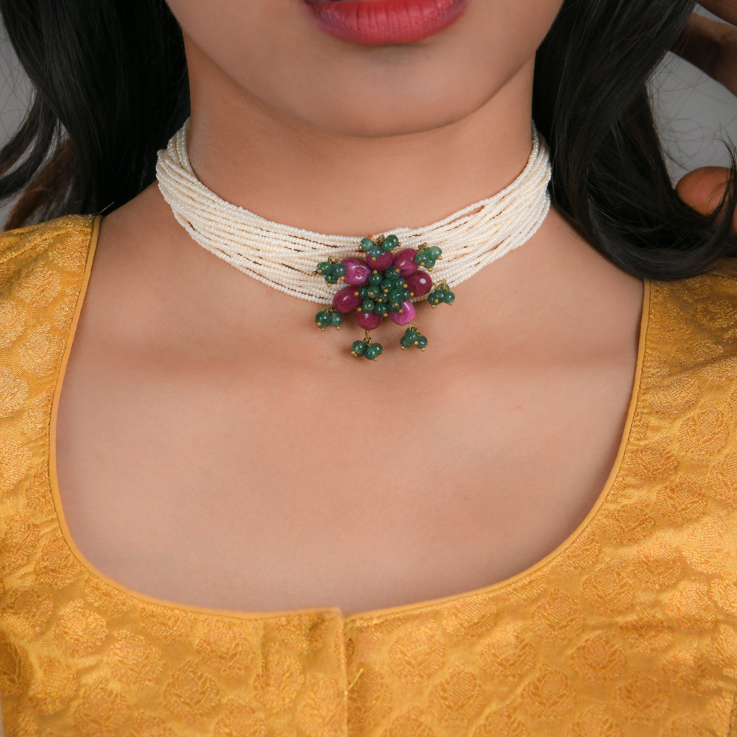 Ivory Glass Beads Choker With Floral Pendant