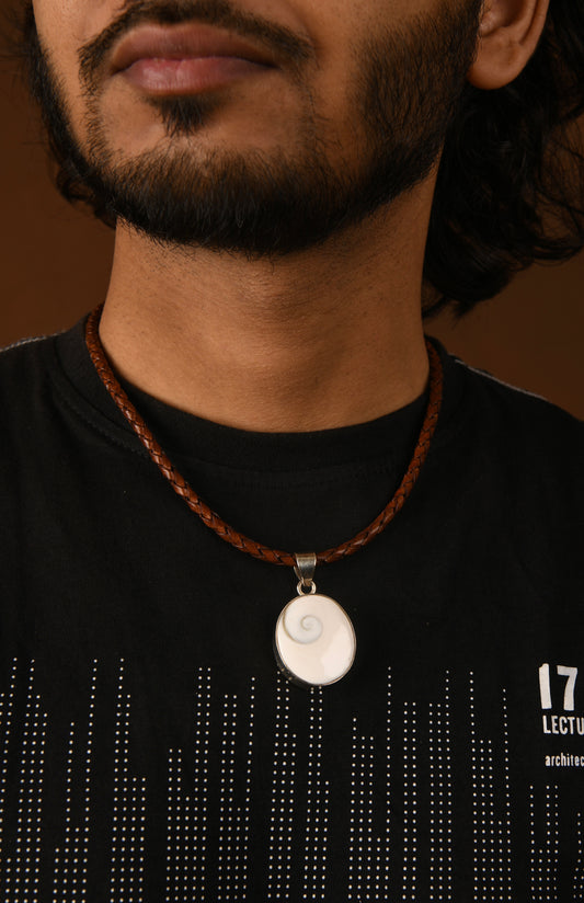 Gomati Chakra And Silver Pendant