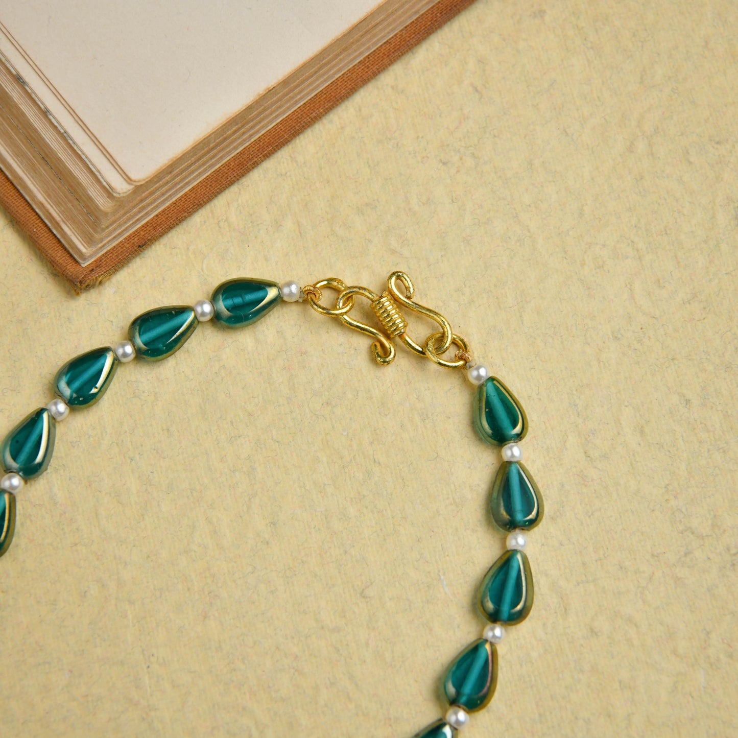 Aqua Aurora Necklace Set