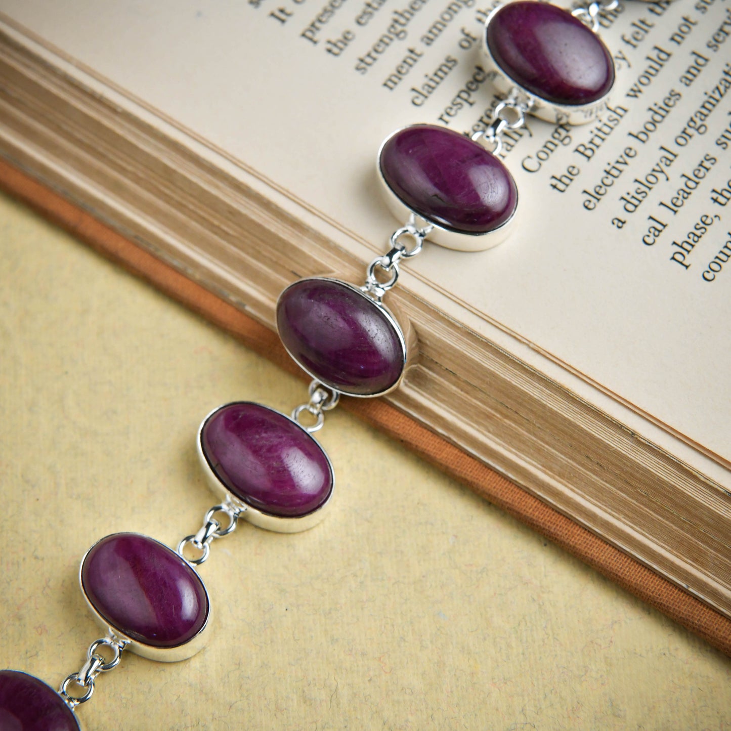 Indian Ruby Oval Link Silver Bracelet