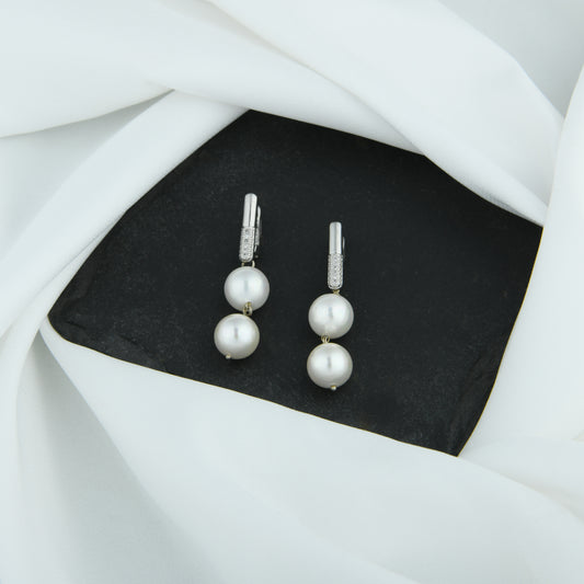 Snow White Zircon Pearl Earrings