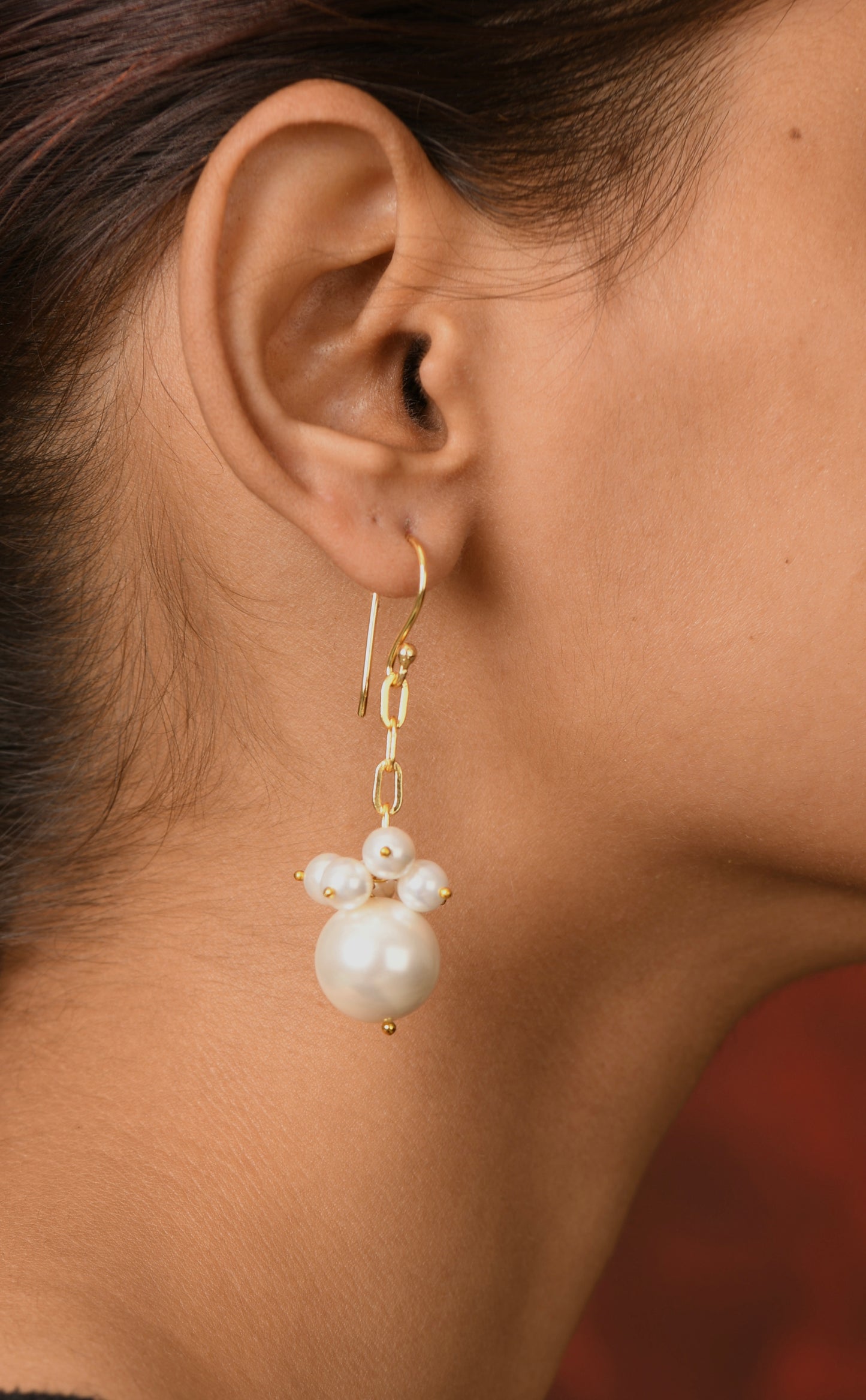 Maddona Pearl Earrings