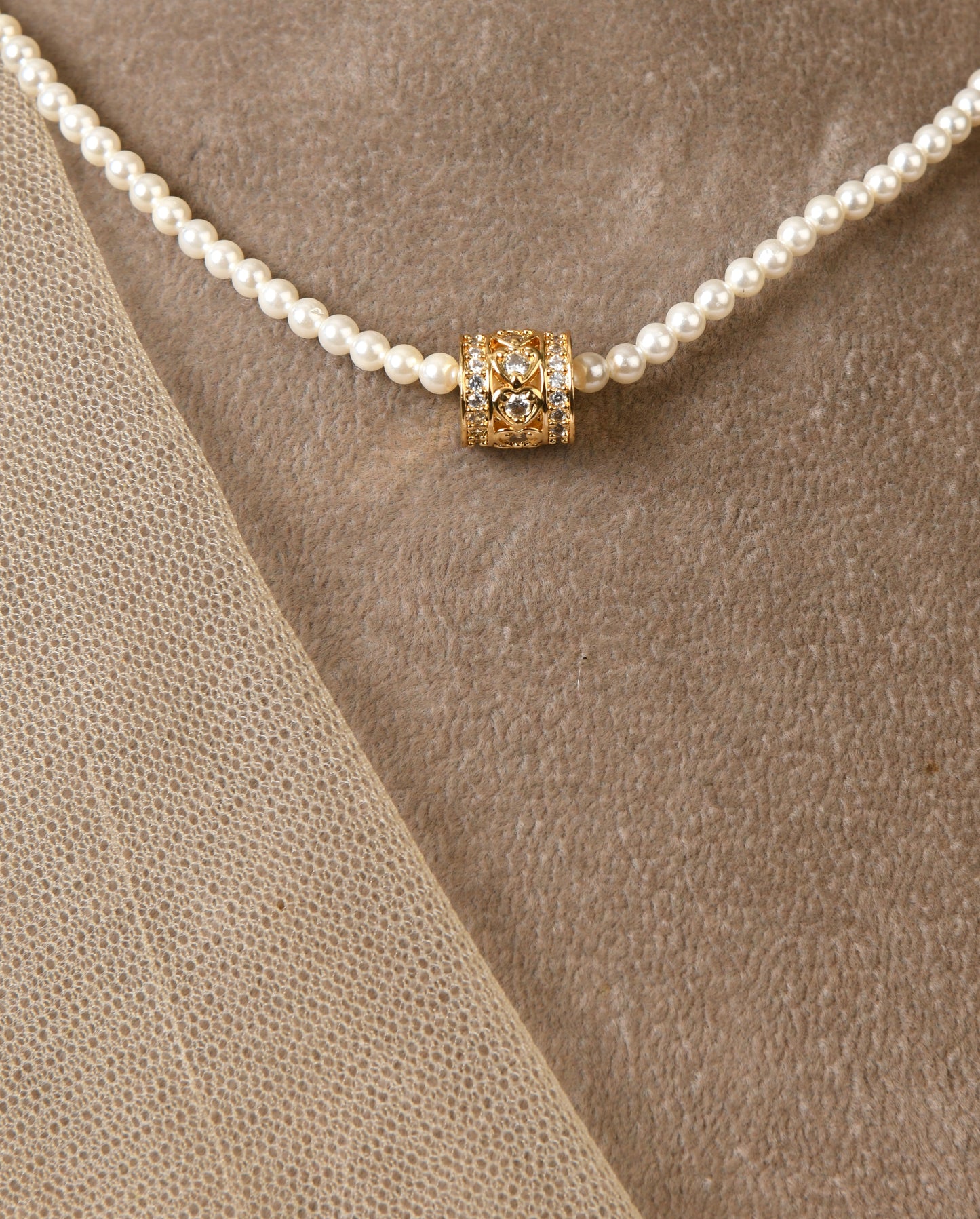 Minimalistic Golden Bead Pearl Necklace