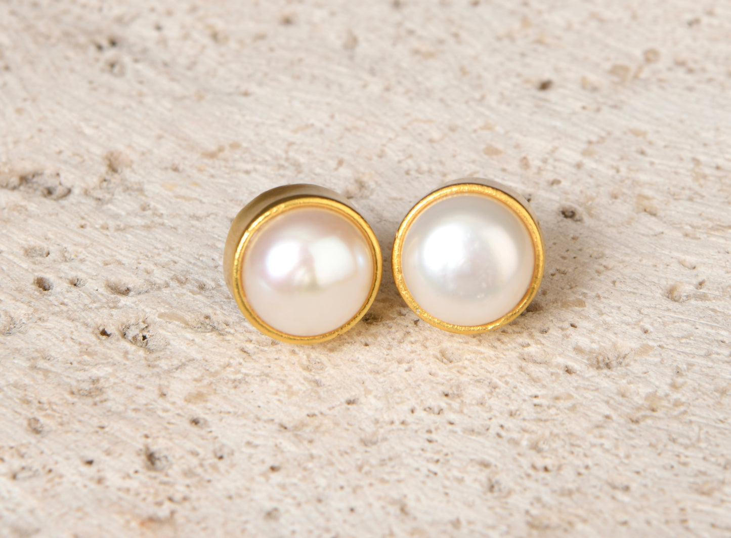 Classic Pearl Studs (12mm)