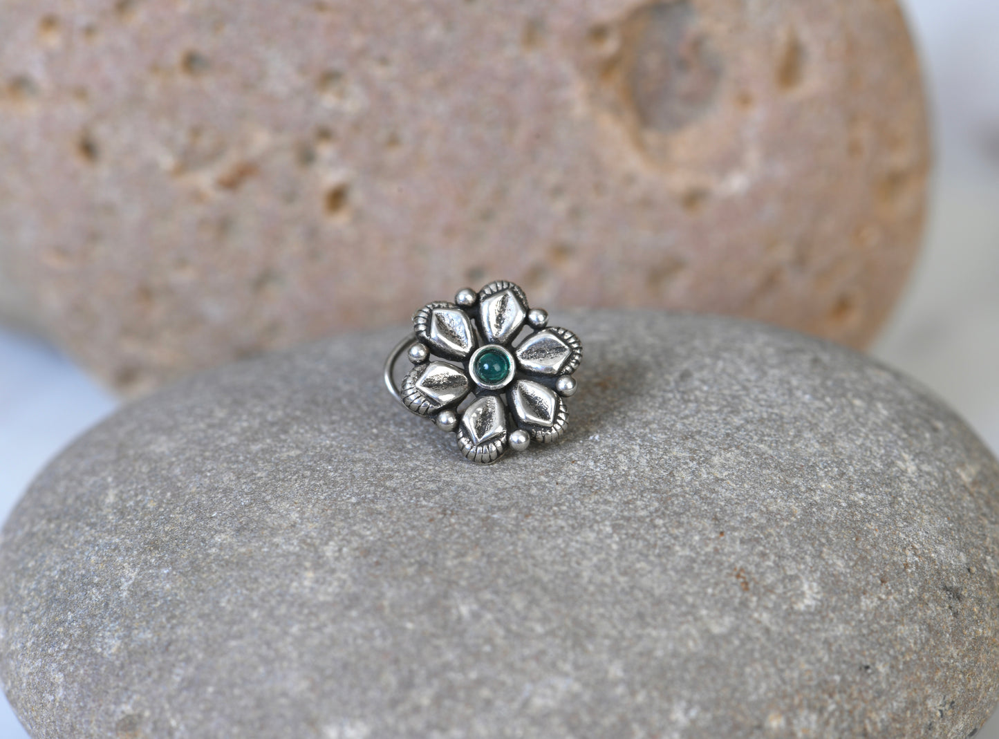 Sadabahaar Silver Nose Pin