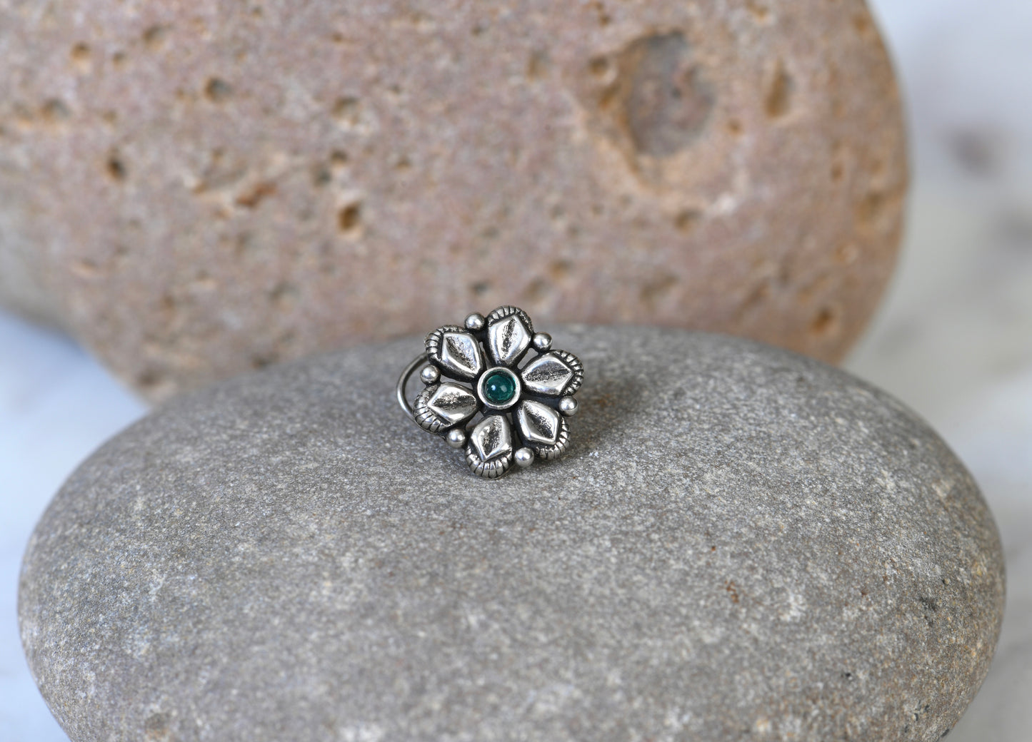 Sadabahaar Silver Nose Pin