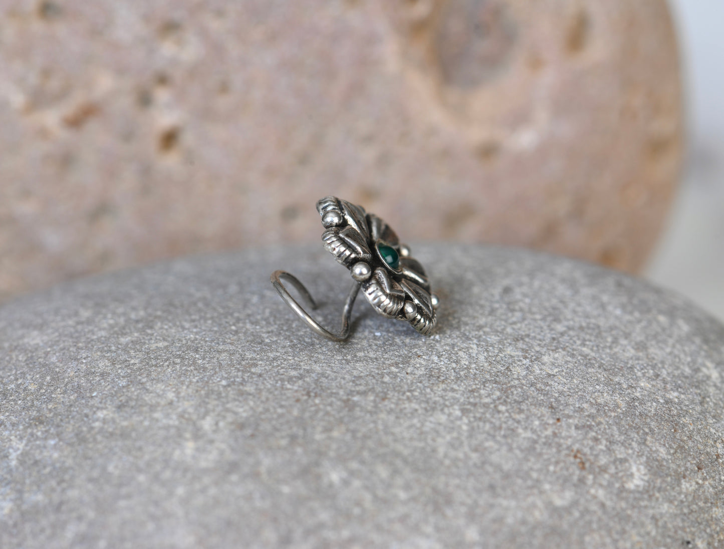 Sadabahaar Silver Nose Pin