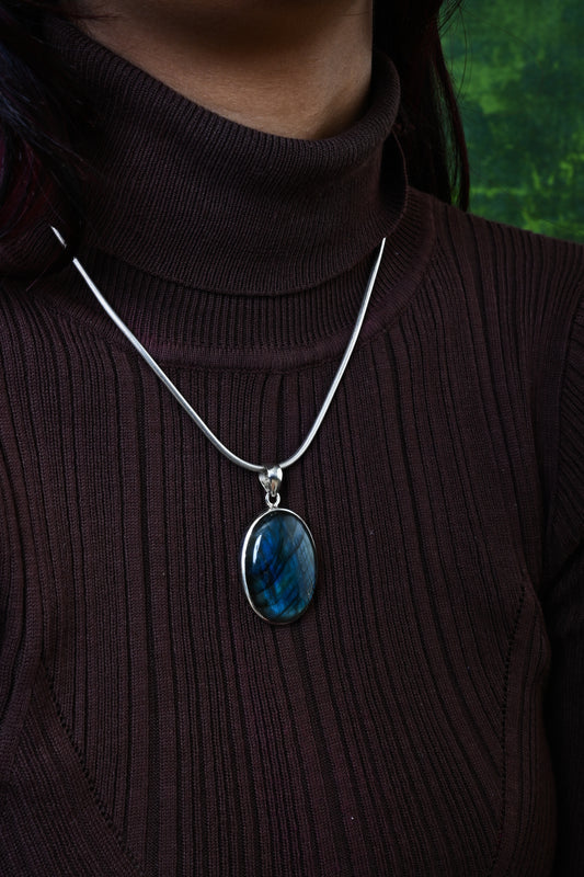 Labradorite Oval Pendant(4)