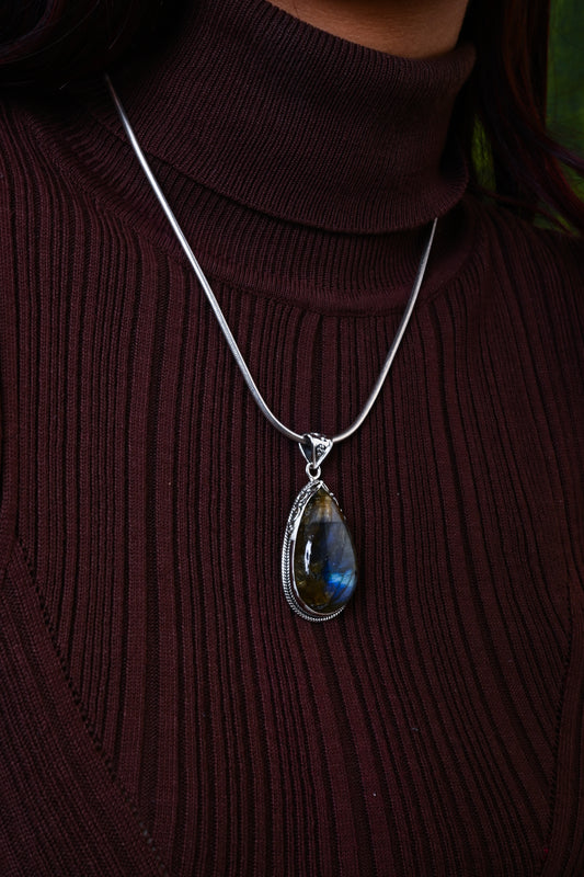 Labradorite Pear Pendant