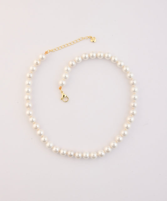 Rhea Pearls Necklace