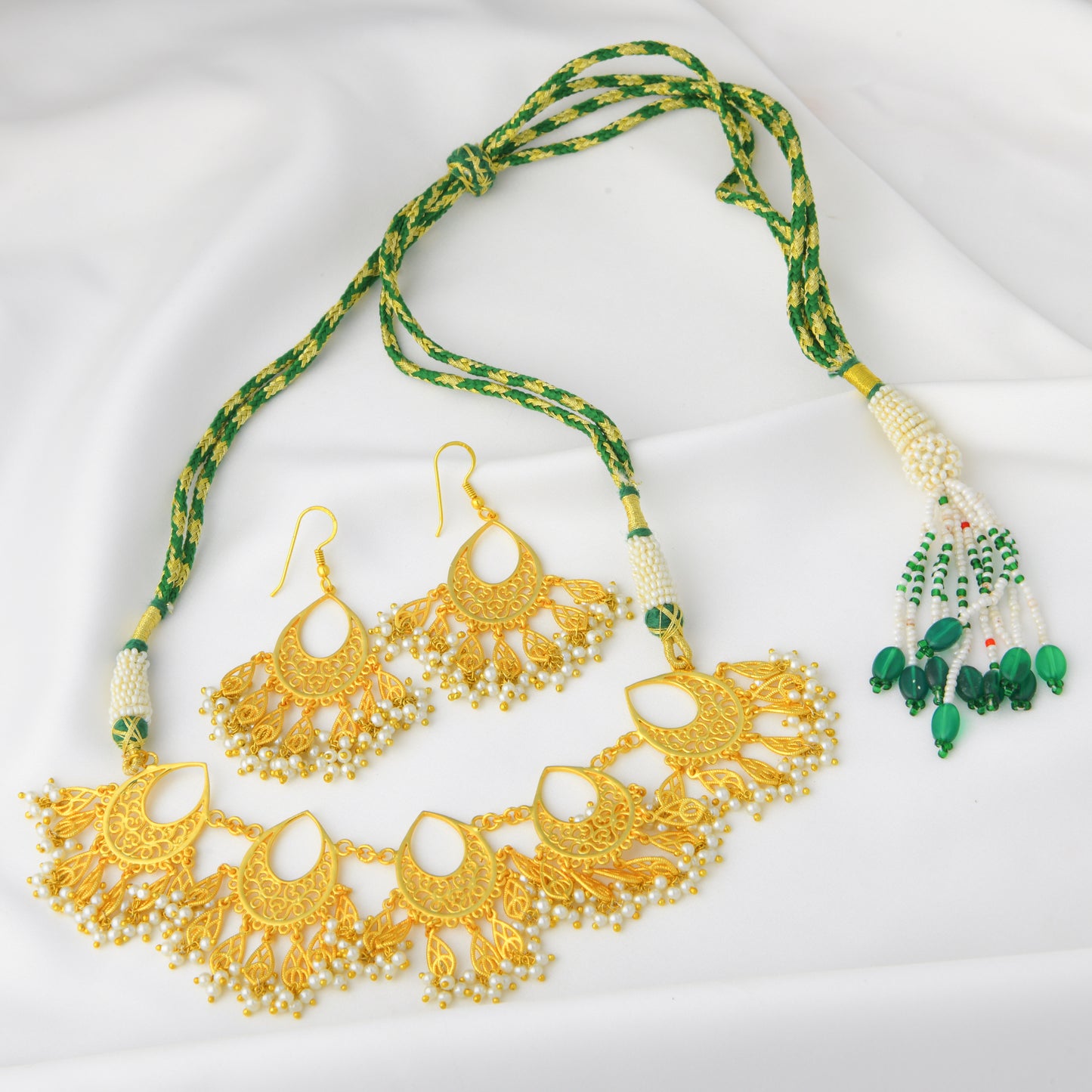 Nazaakat Necklace Set