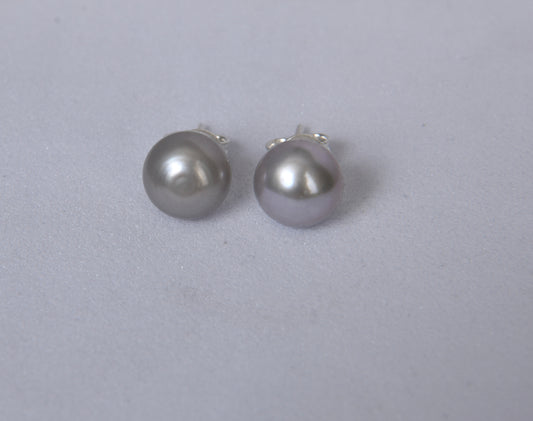 Classic Grey Pearl Studs (10mm)