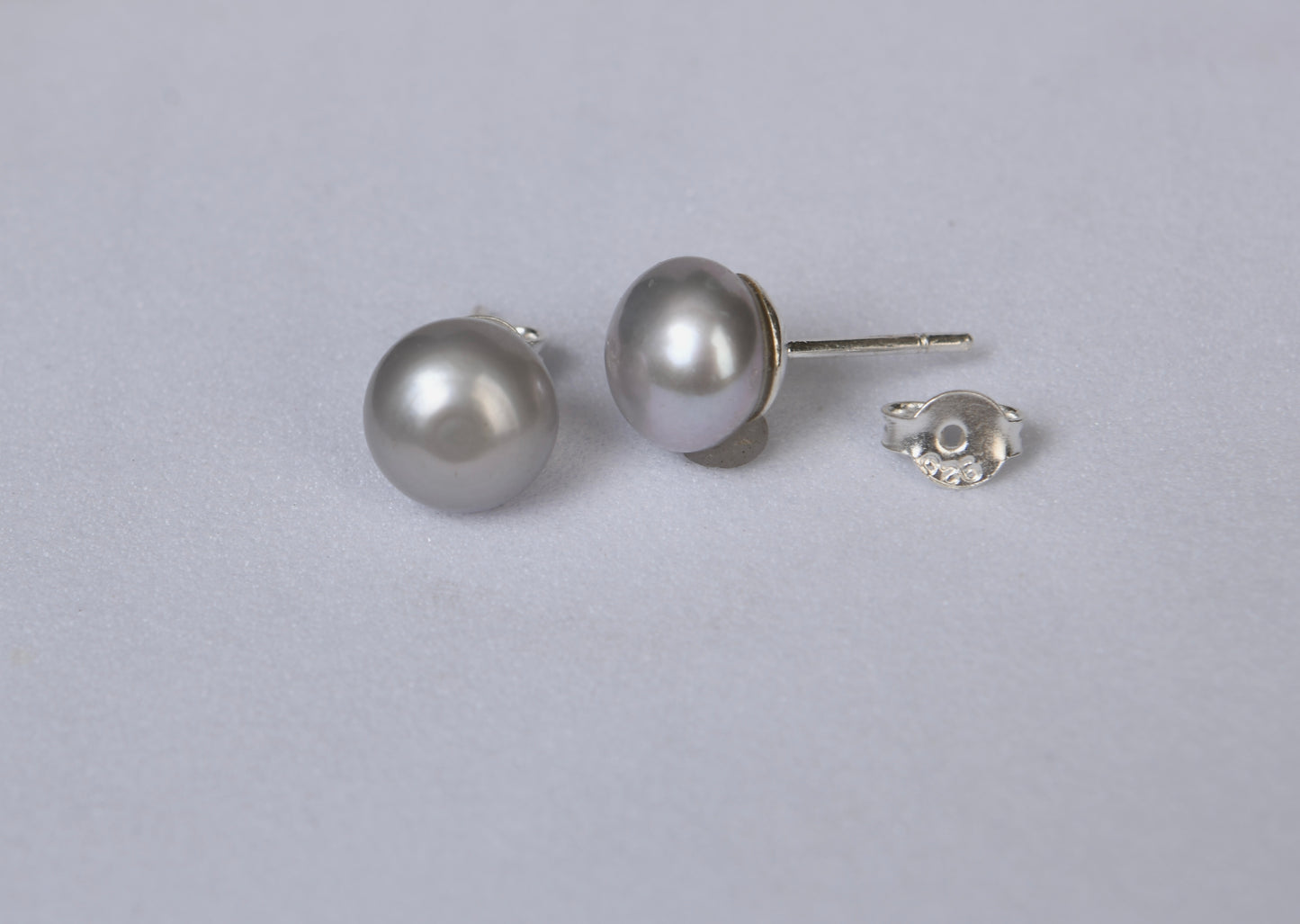 Classic Grey Pearl Studs (10mm)