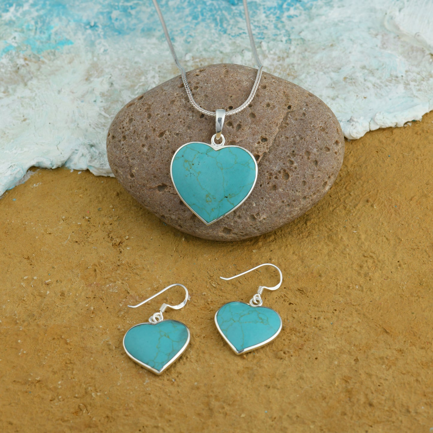 Turquoise Heart Sensation Silver Pendant Set
