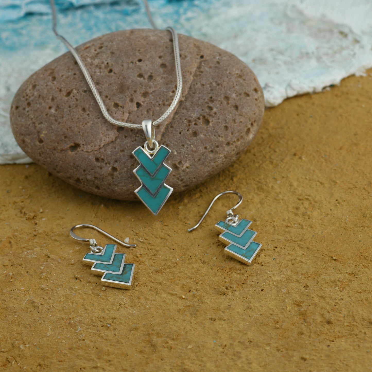 Cupid Arrow Turquoise Silver Necklace Set