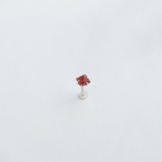 Natural Garnet Square Silver Nose Pin