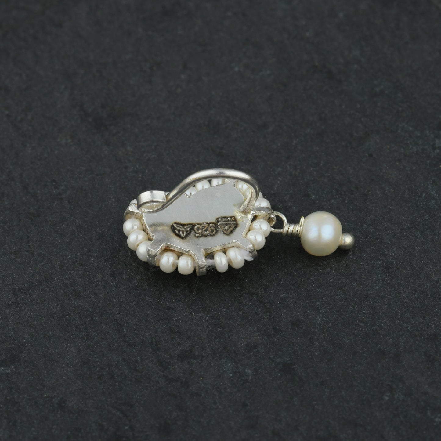 Kundan Paisley Silver Nose Pin