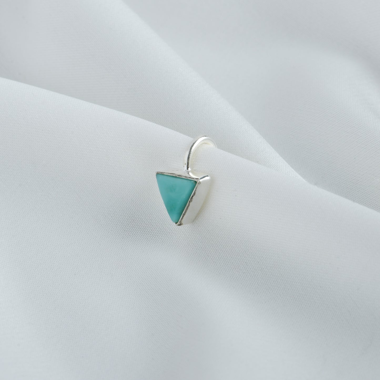 Natural Turquoise Nose Pin