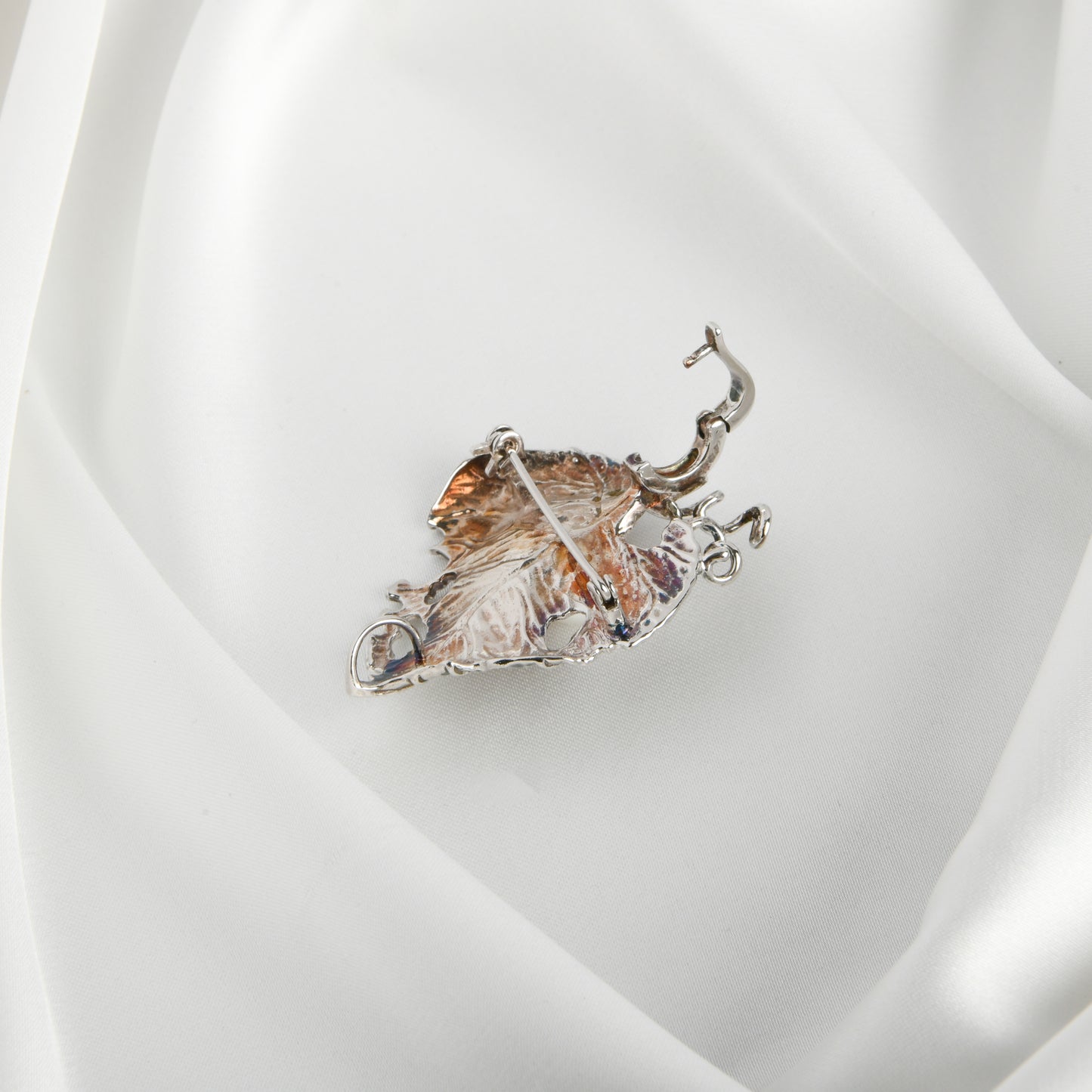 Tendril Freshwater Pearl Pendant