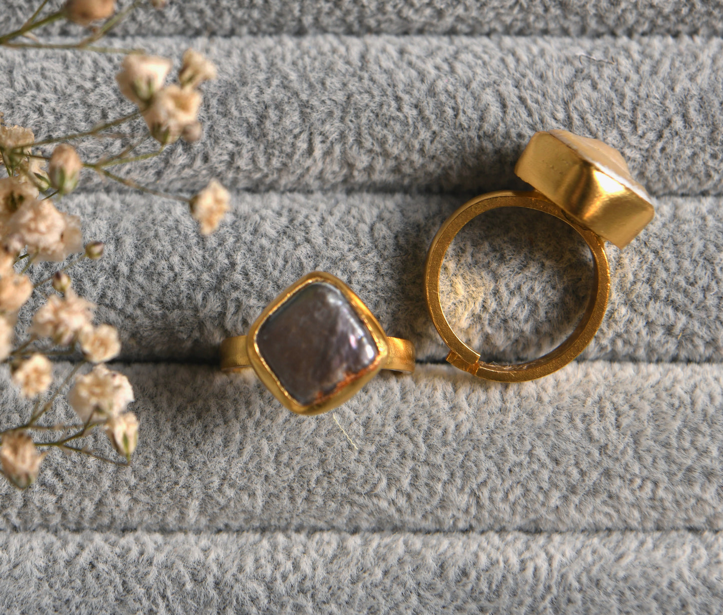 Charcoal Grey Square Pearl Ring