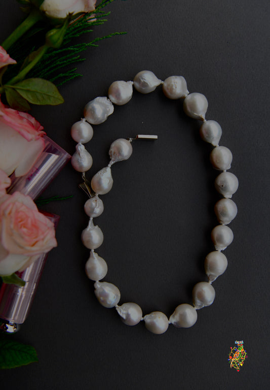Classic Baroque Pearls Necklace