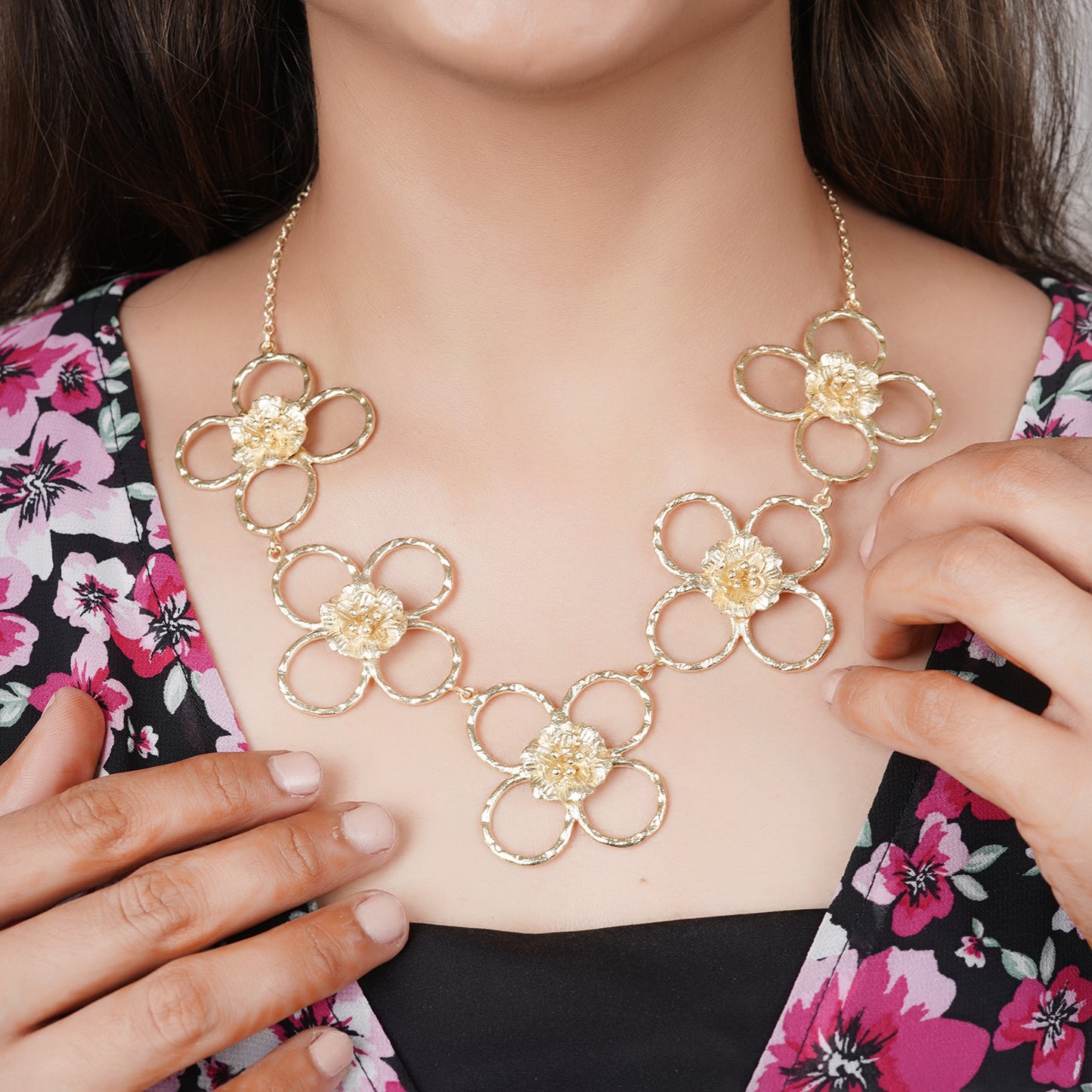 Wreath of Flowers Necklace