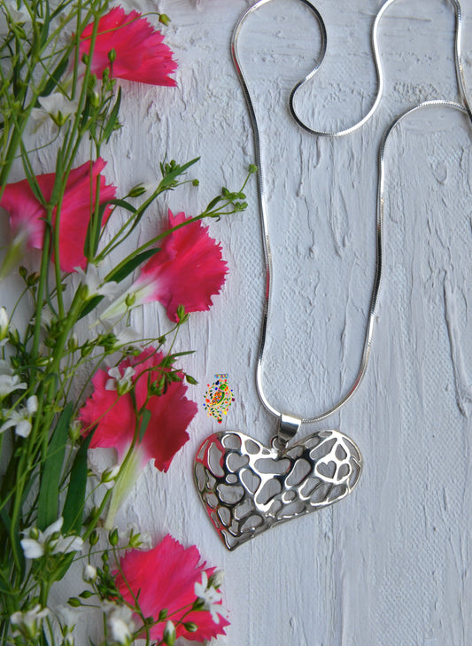 Artistic Heart Pendant