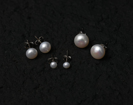 Freshwater Pearl Studs (8 mm)