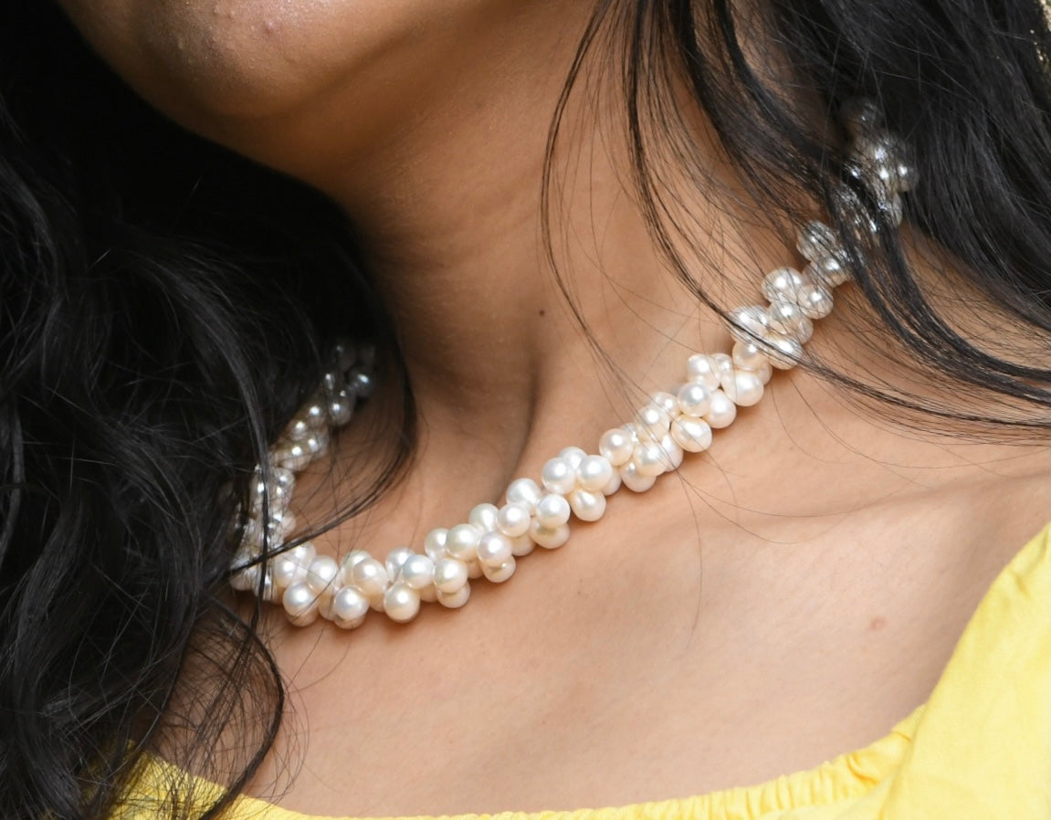 Grape Vine Pearl Necklace with Earrings