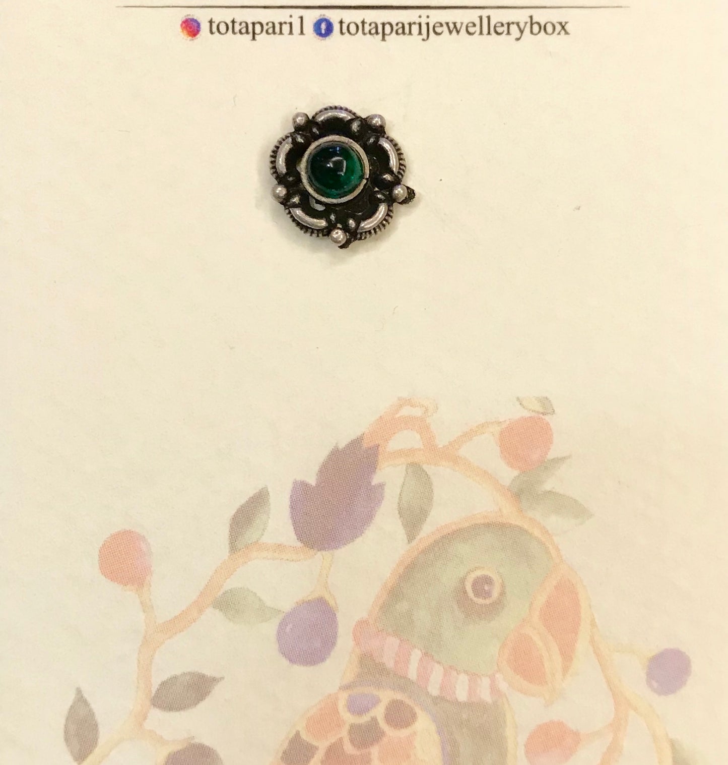 Green Stone Nose Pin