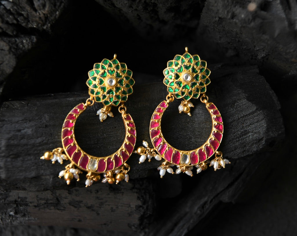 Exquisite Kundan Khila Kamal Chaand Baalis by TOTAPARI, India | Elevate ...