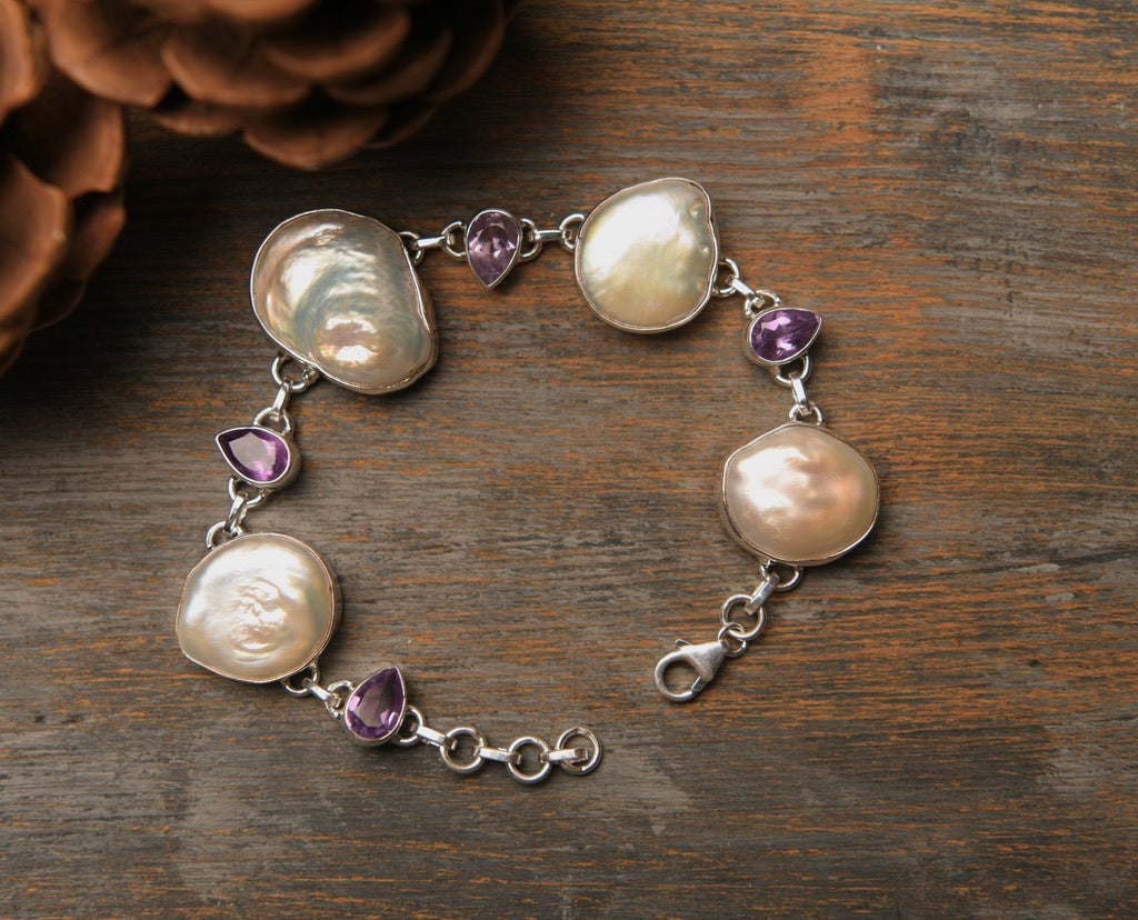 Amethyst drops and Baroque Pearl Bracelet (925 Silver)