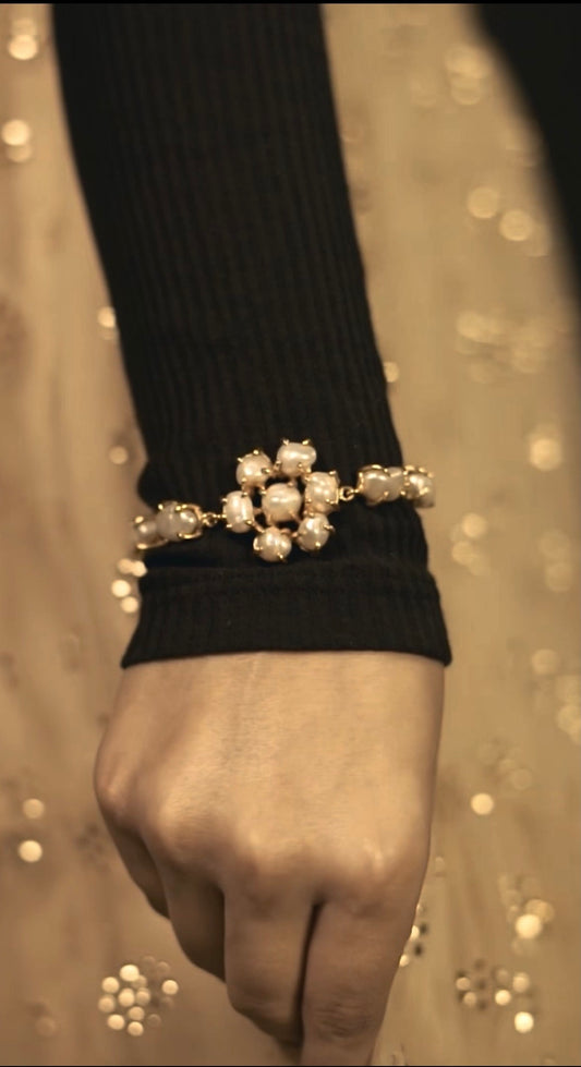 Pearl Flower Bracelet